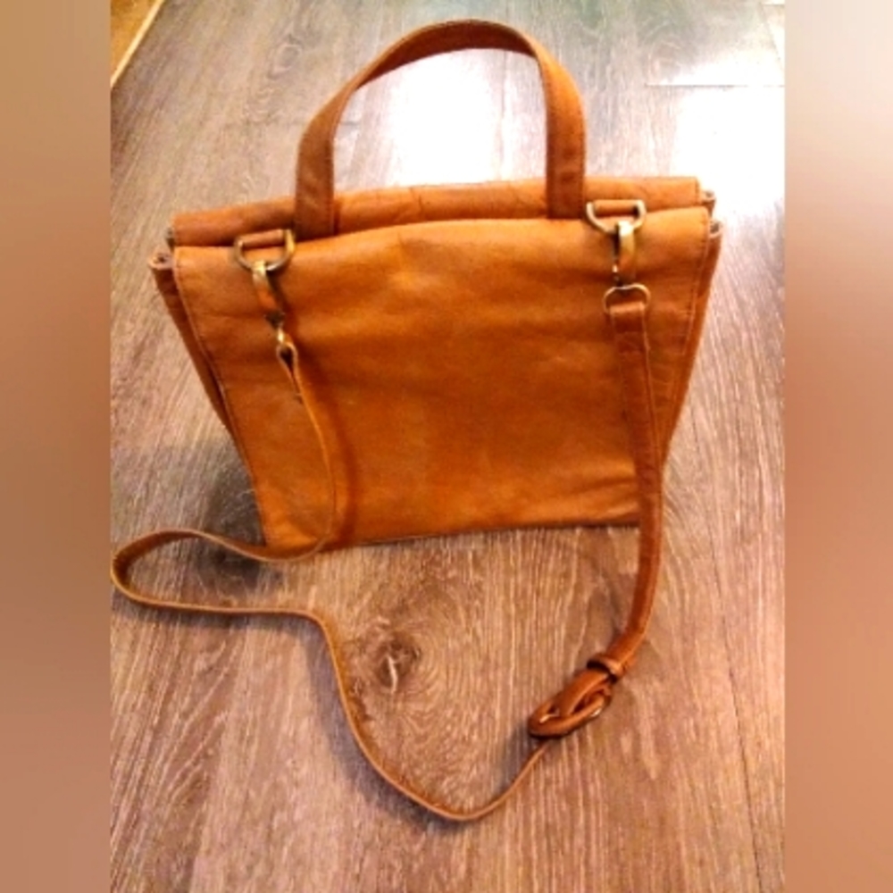 Vintage Cowhide Boulder Ridge business bag.